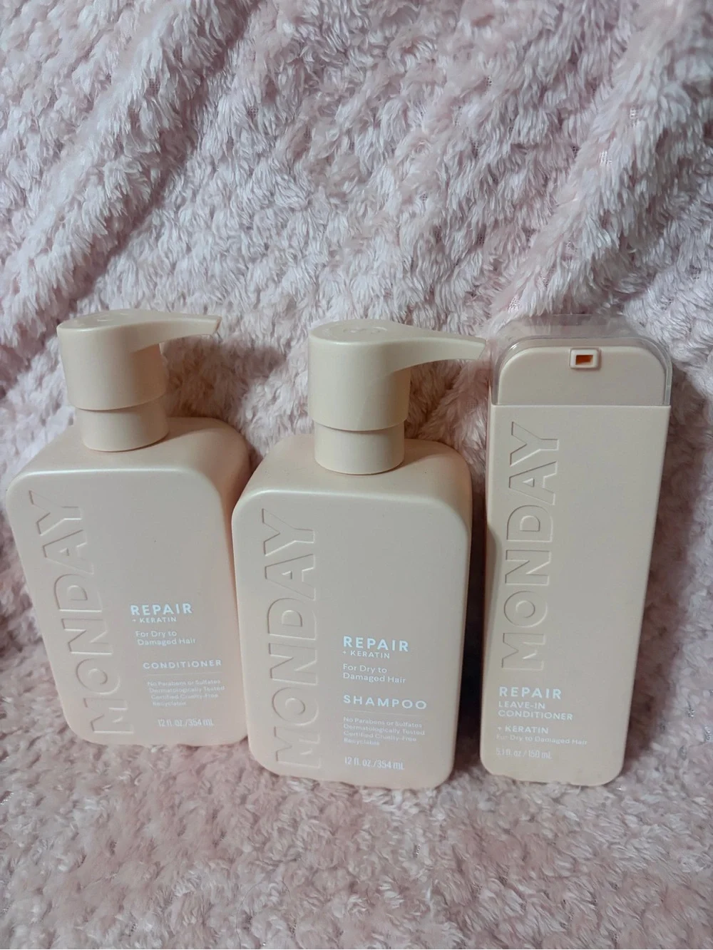Monday Haircare Ultimate Repair Gift Set Repair Shampoo Repair Conditioner And